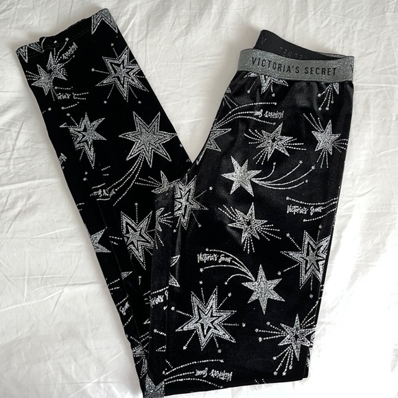 Victoria's Secret Pants - NEVER WORN Victoria Secret legging